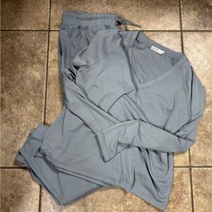 Malibu collection Barefoot Dreams Gray jogger set Sz M